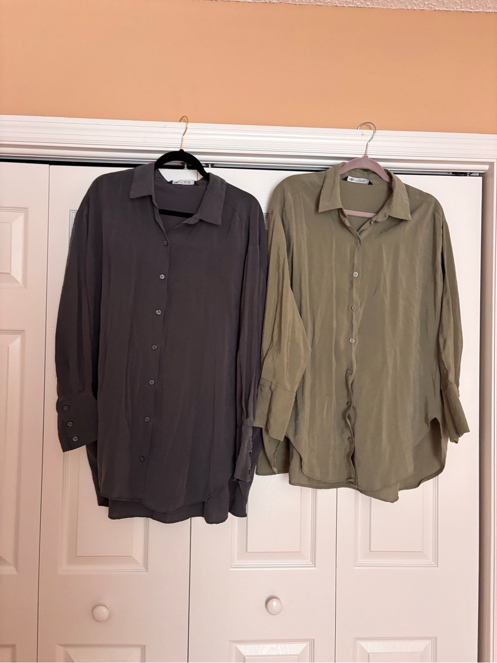 Zara lightweight button-up shirt in olive green & smokey gray.